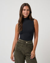 Captivate Mock Neck Top Women/Black