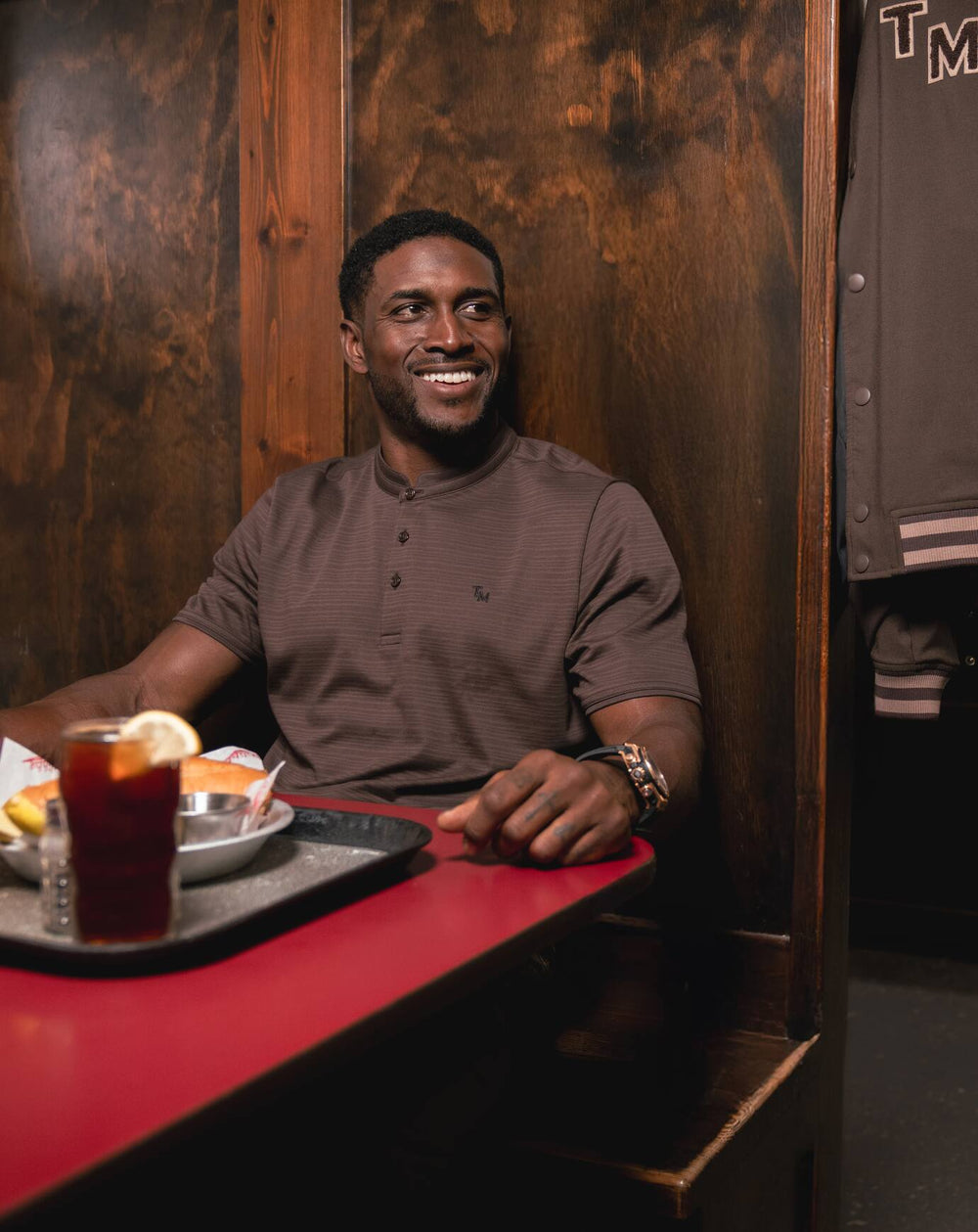 Winning Record Henley Polo Men|New/Chocolate Brown