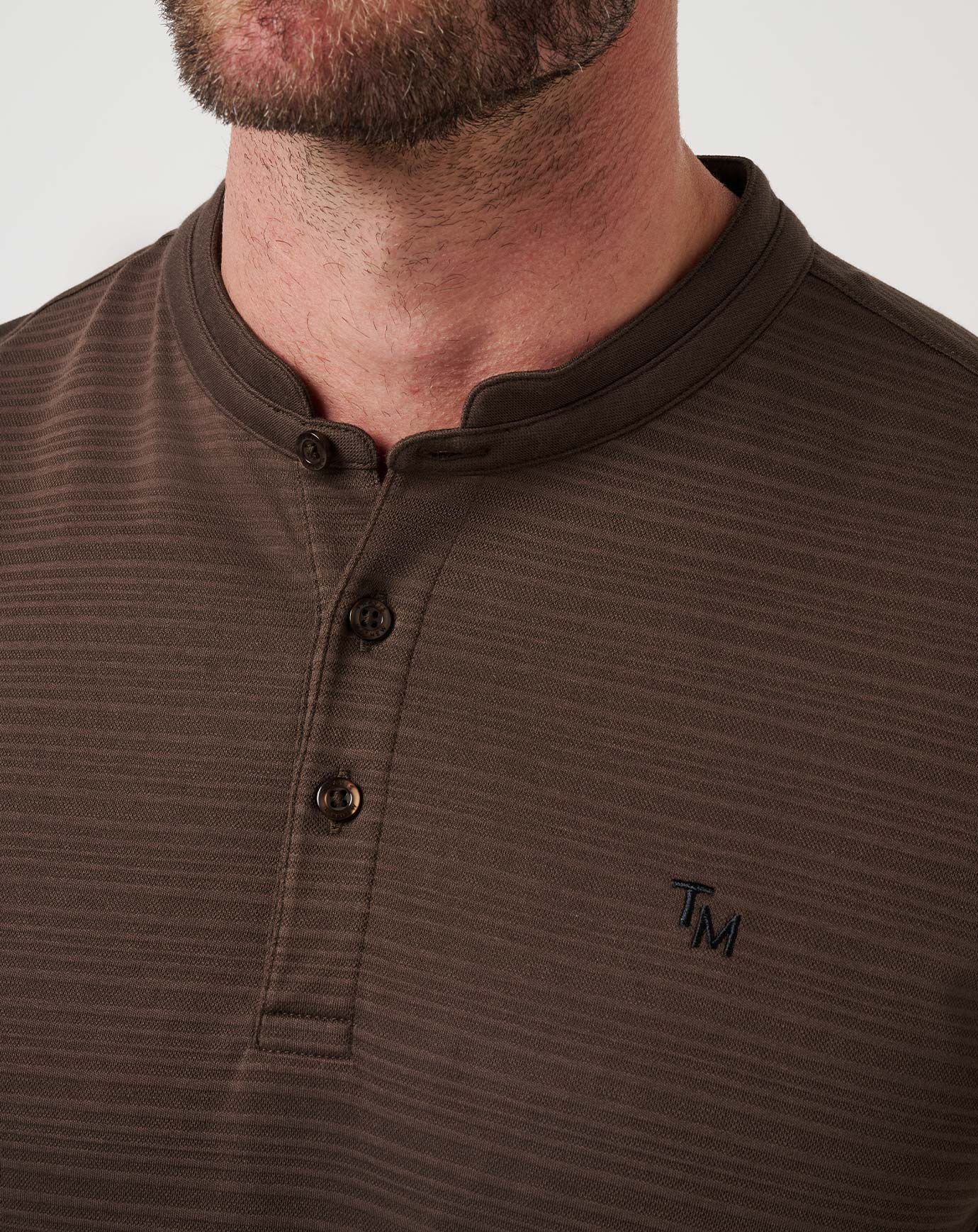 Winning Record Henley Polo Men|New/Chocolate Brown