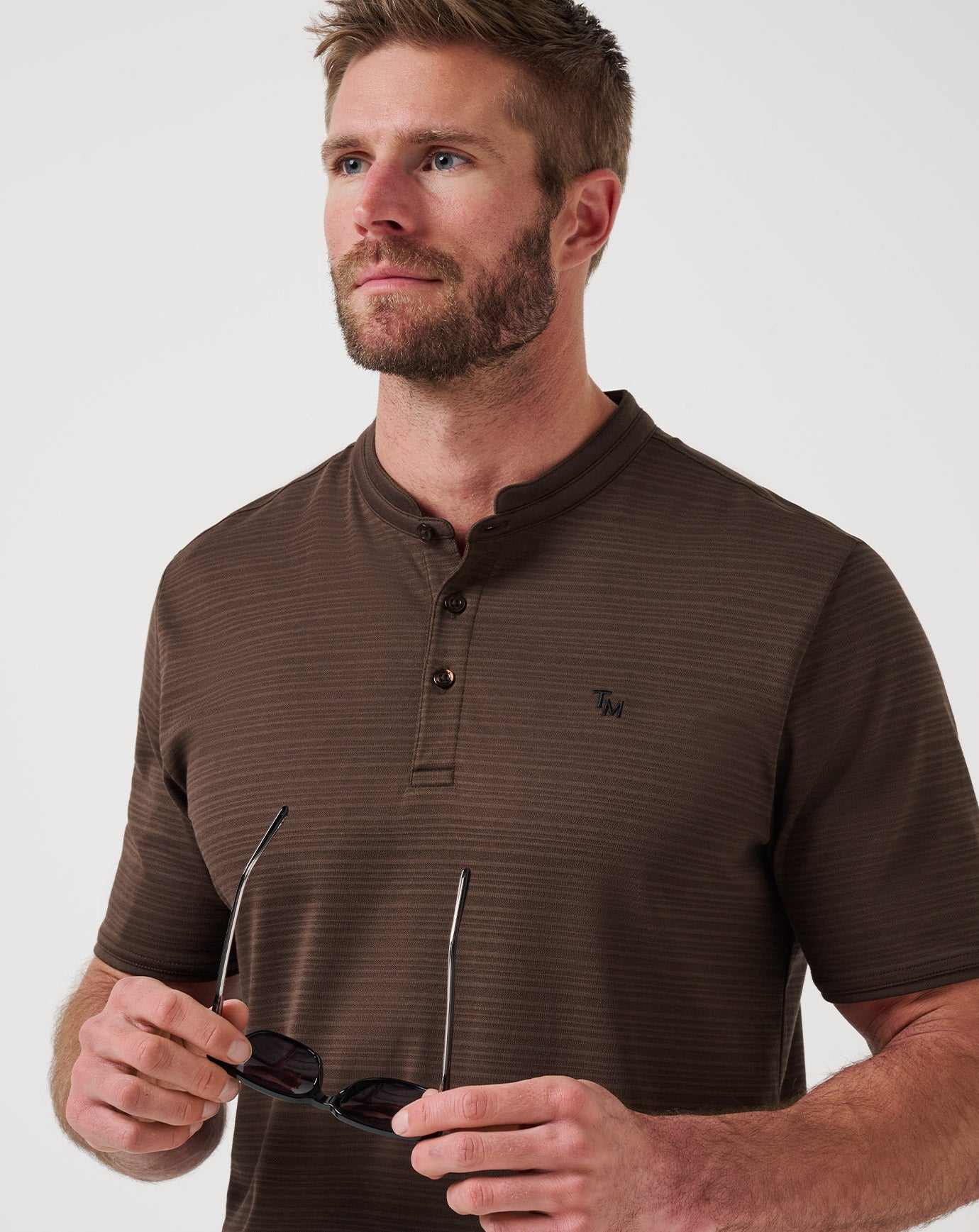 Winning Record Henley Polo Men|New/Chocolate Brown