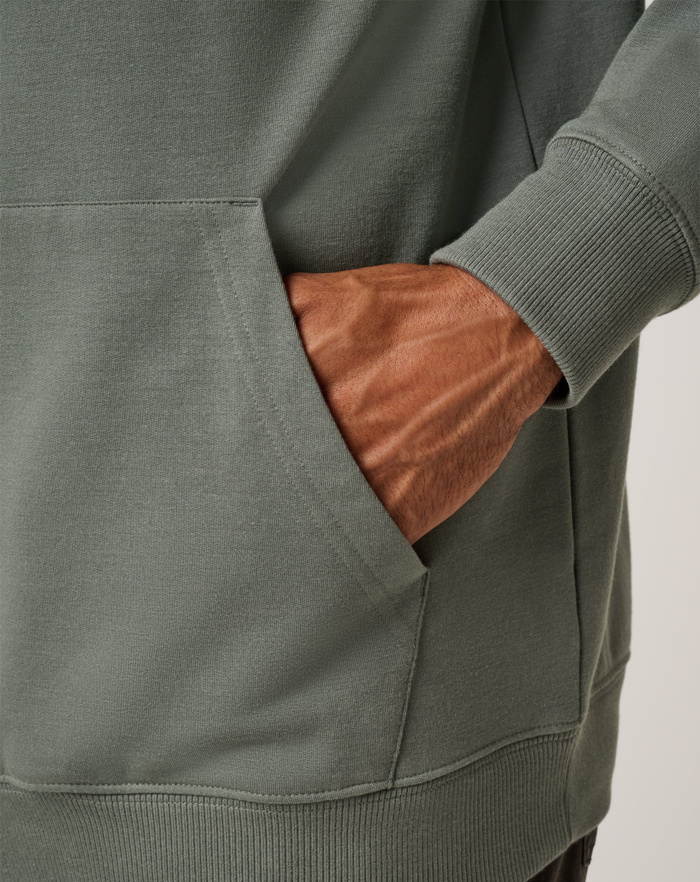 Coastal Cloud Hoodie Men/Dark Olive