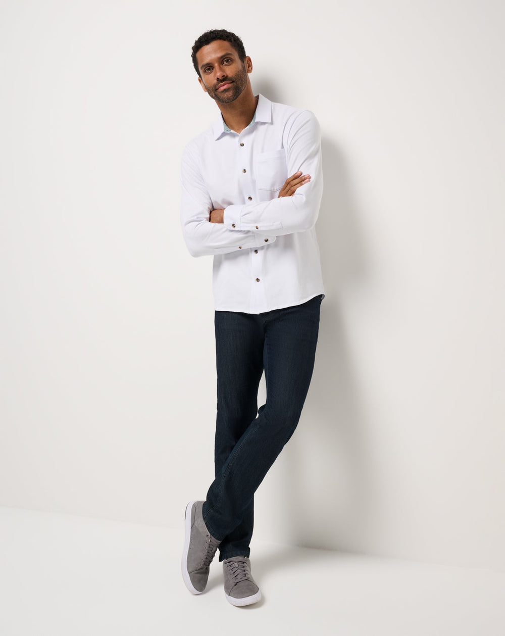 Comfortknit TM Social Club Button-Up Men/White
