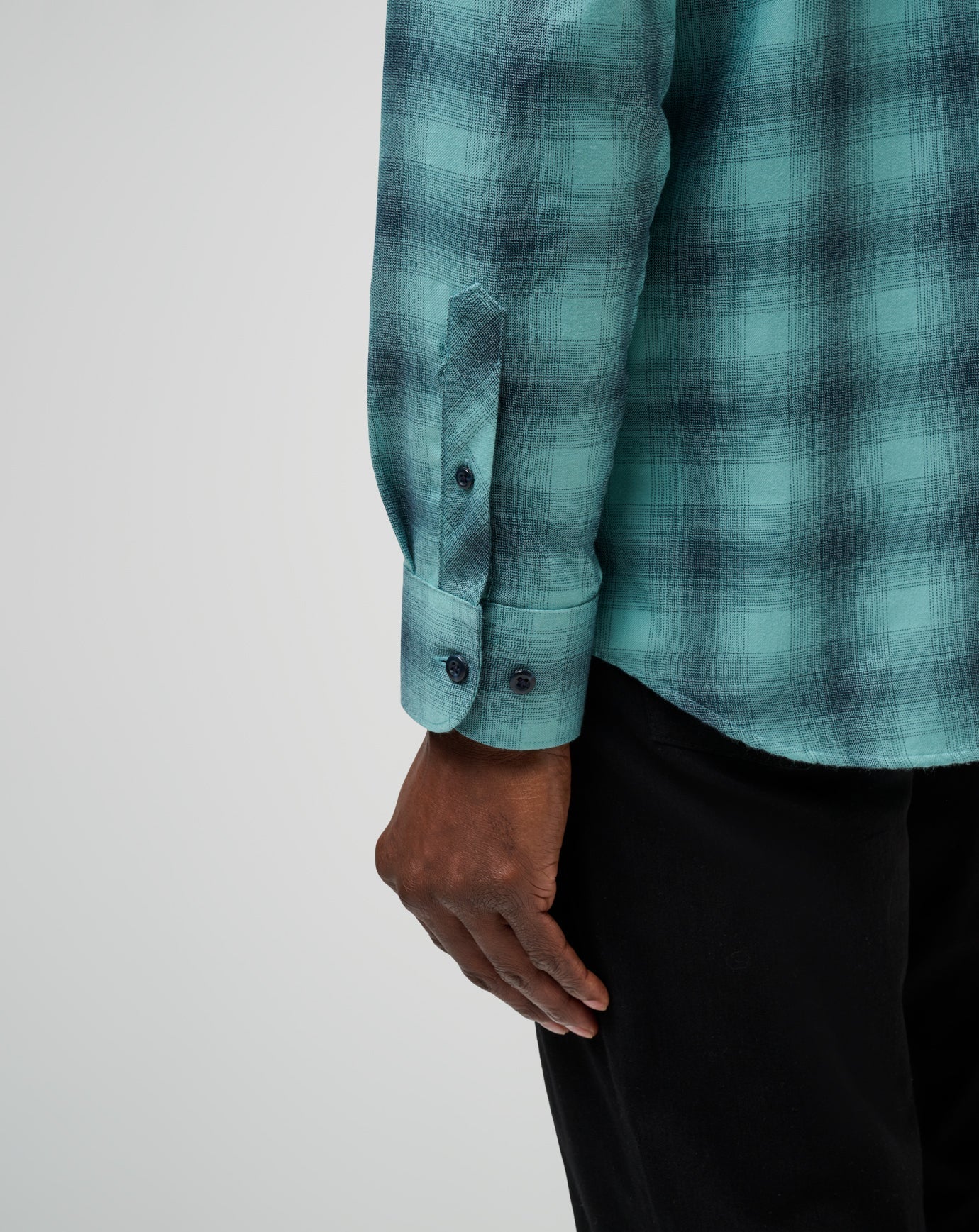 Cloud Flannel Plaid Button-Up Men/Total Eclipse/Cameo