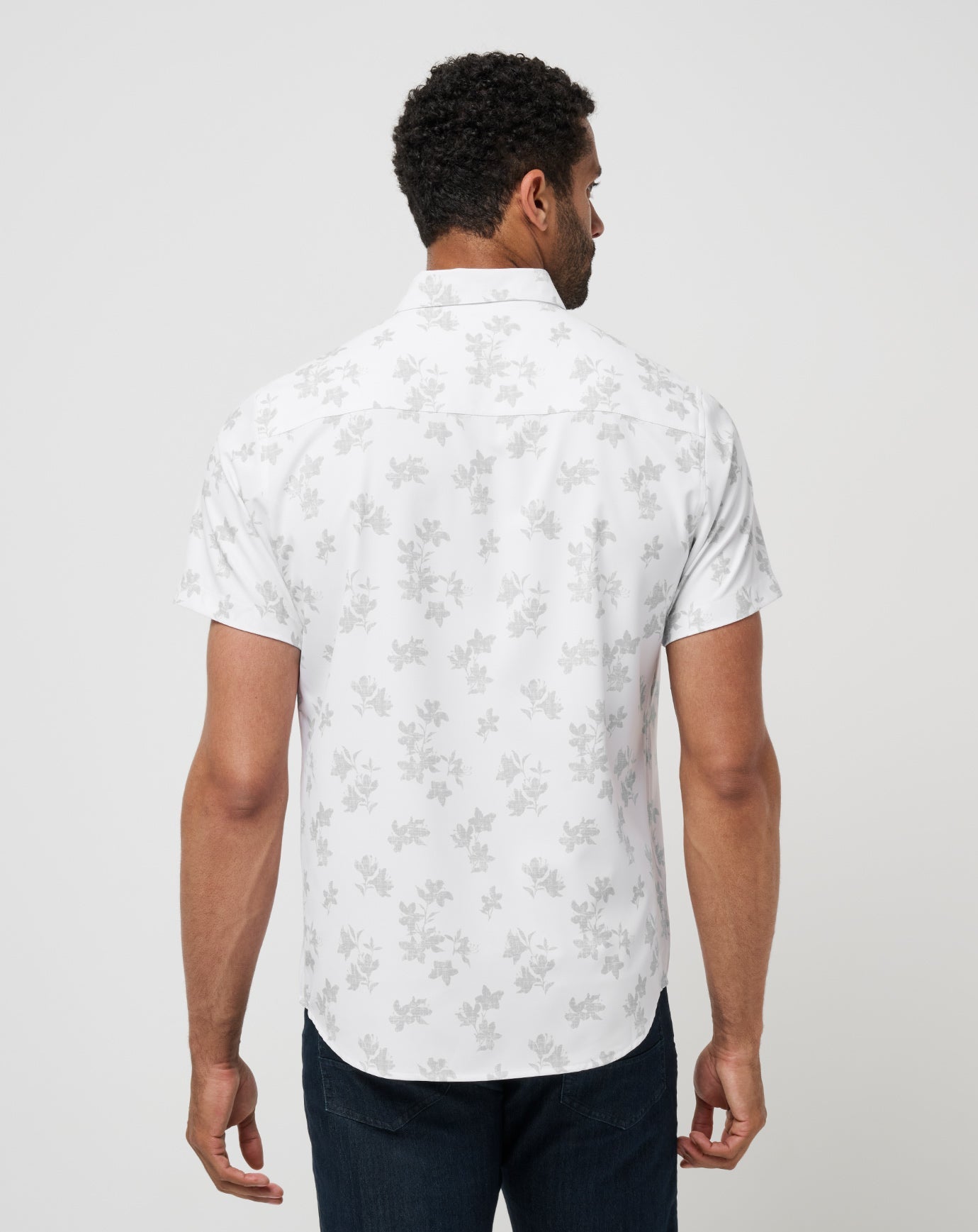 Mist On The Lake Button-Up Men/White
