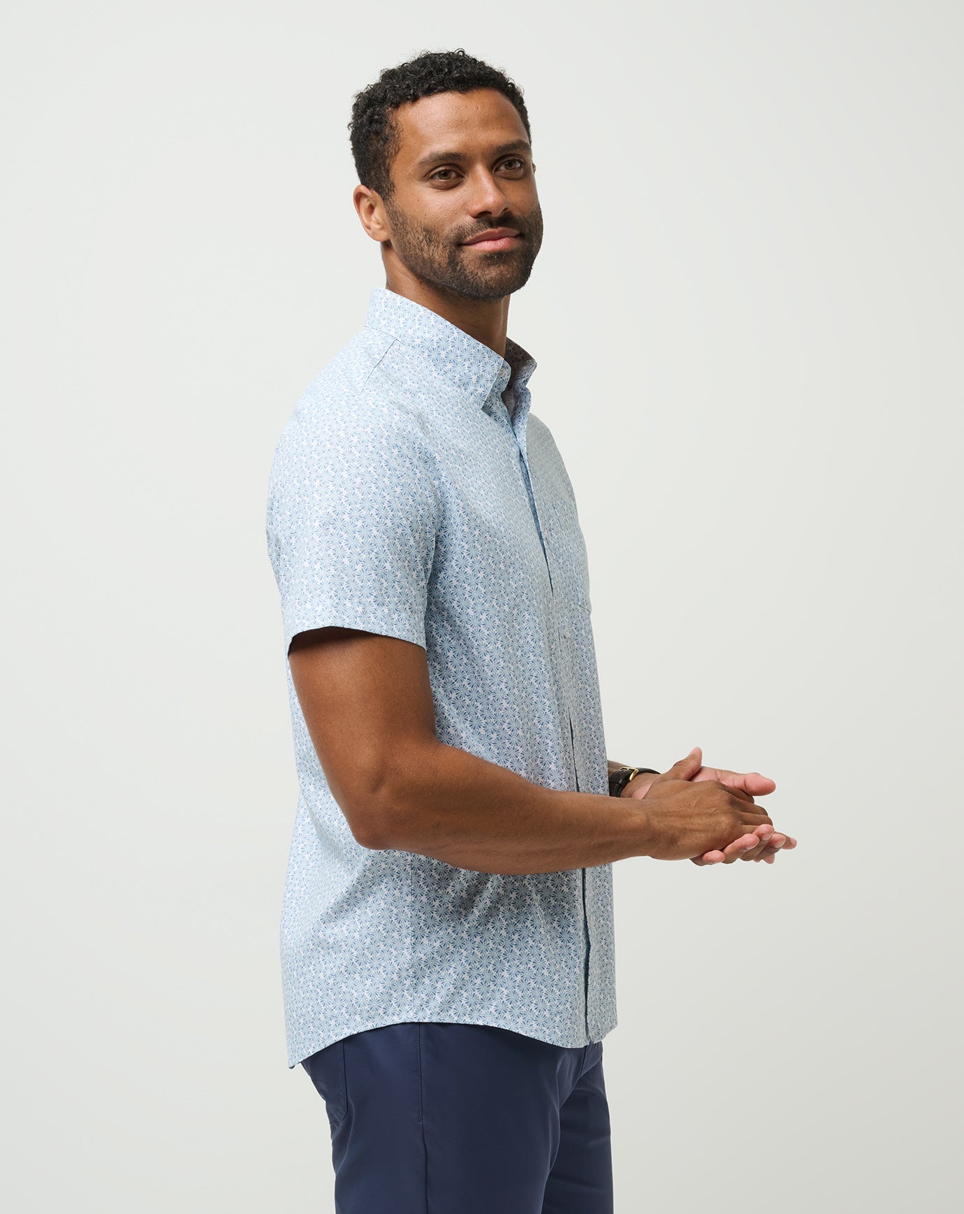 Techwoven Country Mile Button-Up Men/White