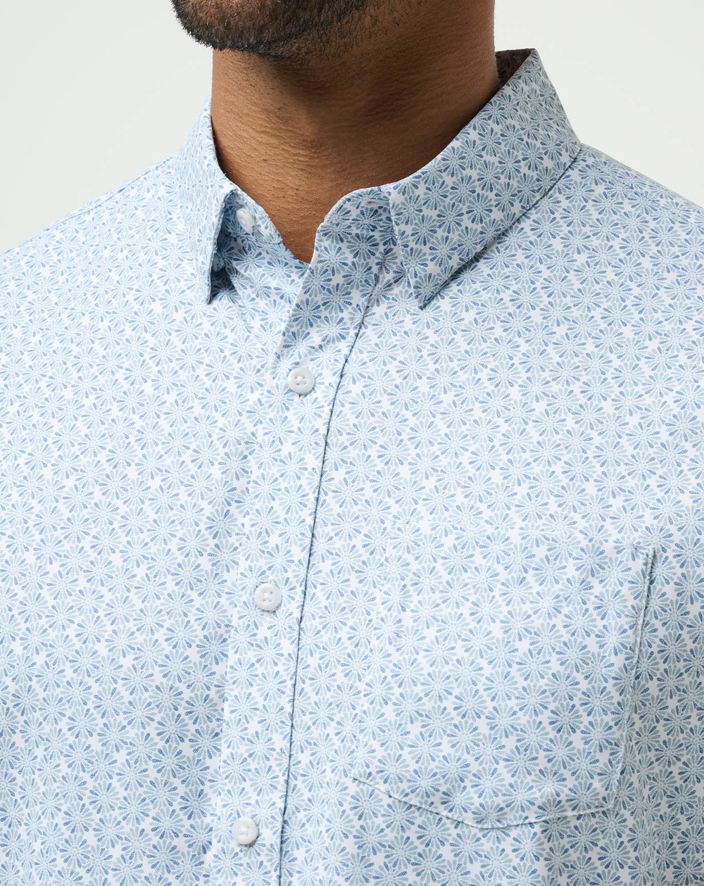 Techwoven Country Mile Button-Up Men/White