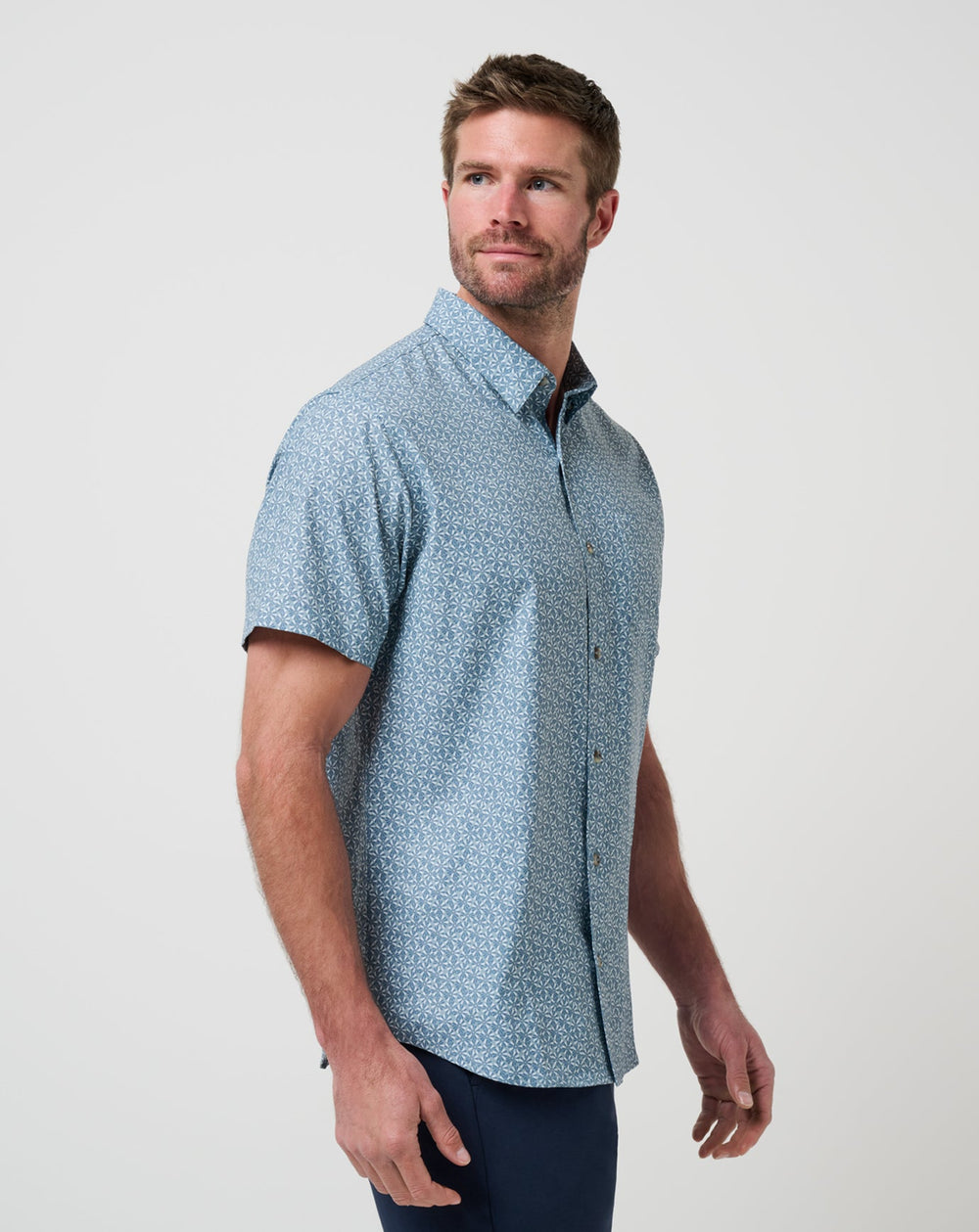 Techwoven Country Mile Button-Up Men/Arona
