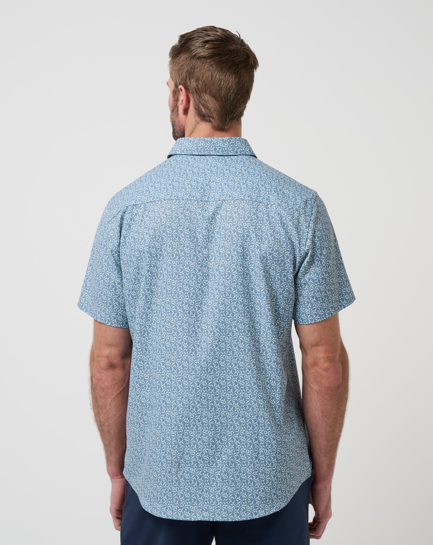 Techwoven Country Mile Button-Up Men/Arona