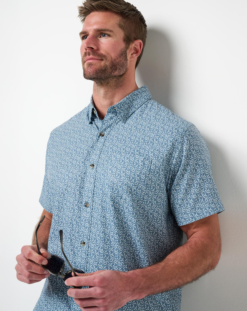 Techwoven Country Mile Button-Up Men/Arona