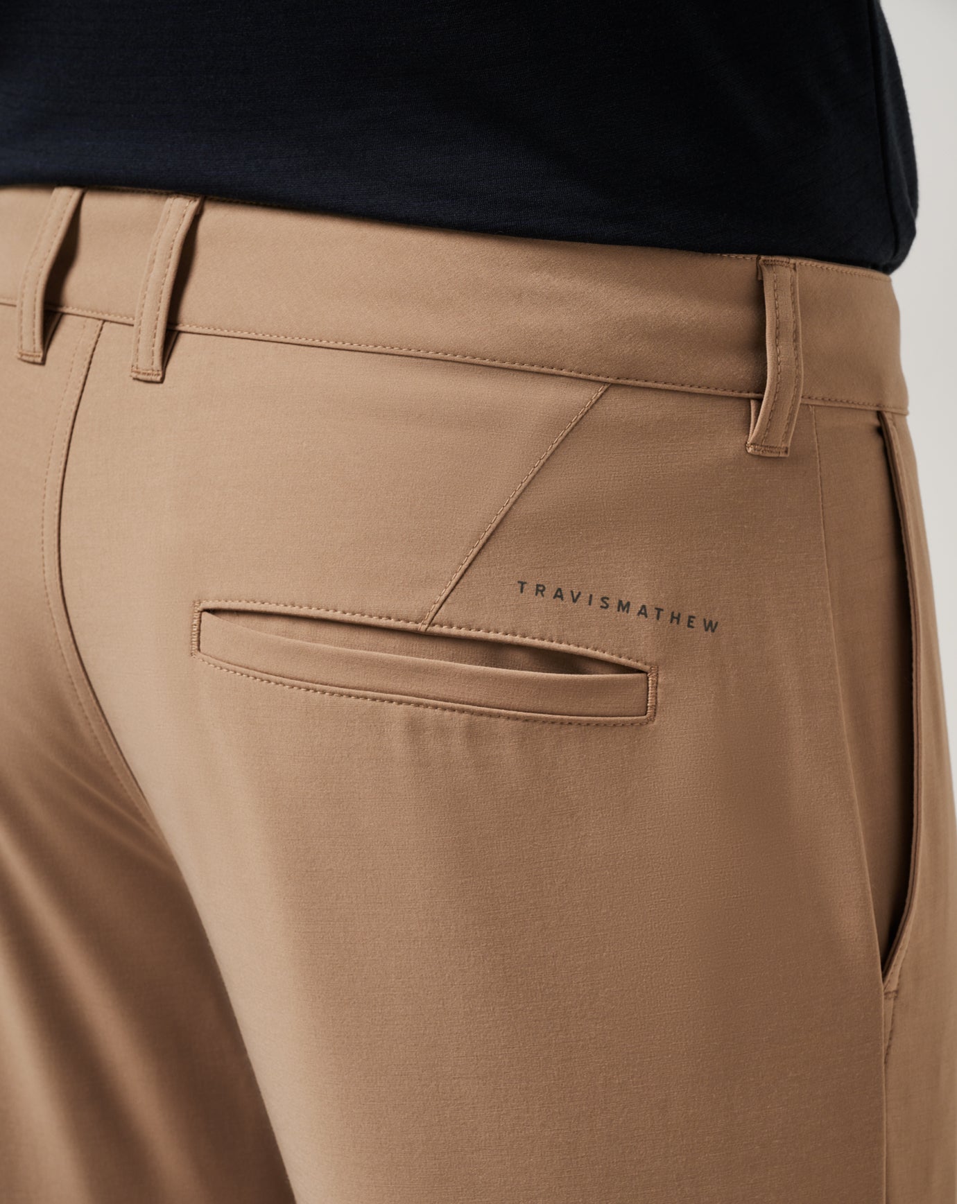 Open To Close Tech Chino Pant Men|Golf/Khaki