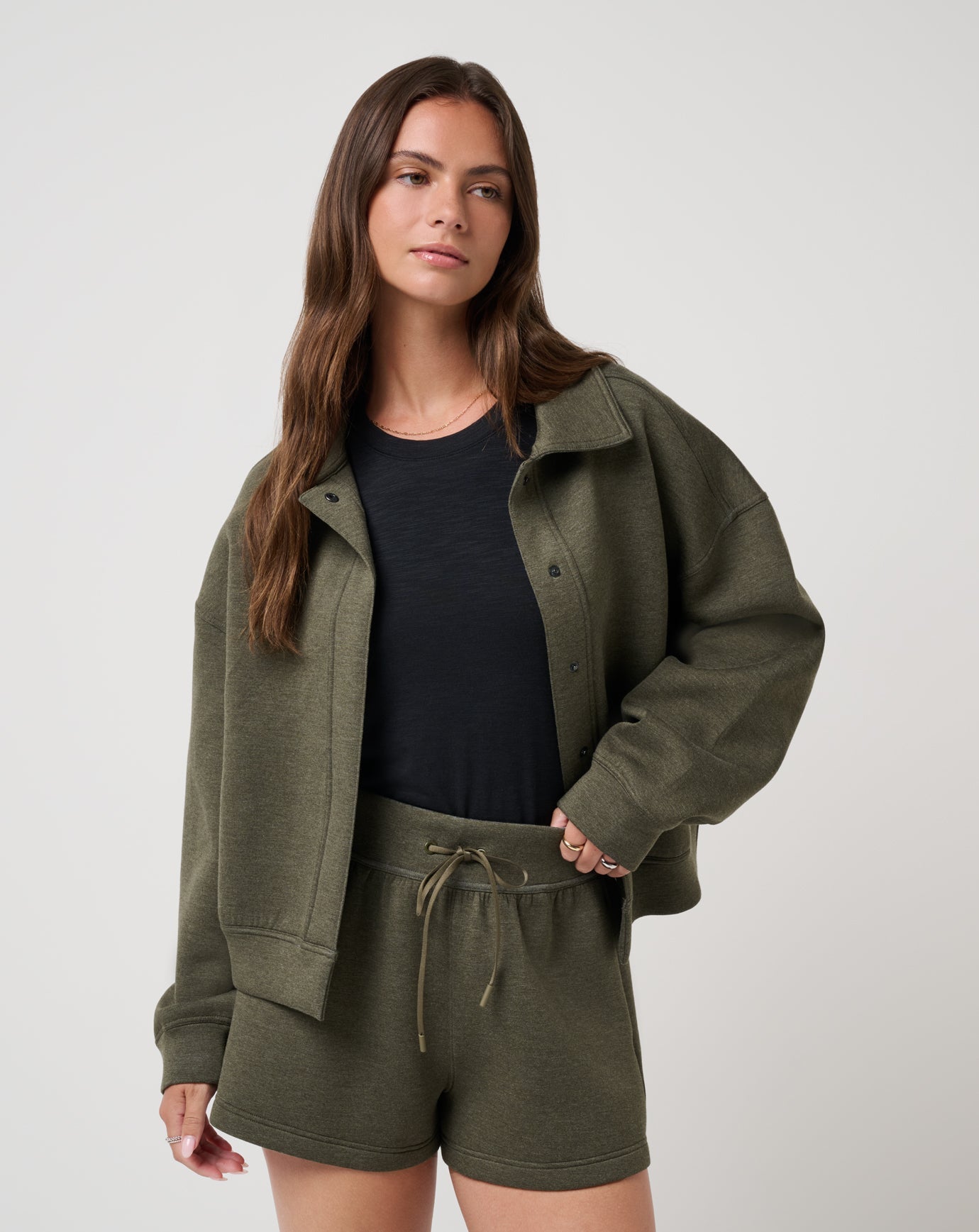 Cloudscape Button Down Women/Heather Grape Leaf