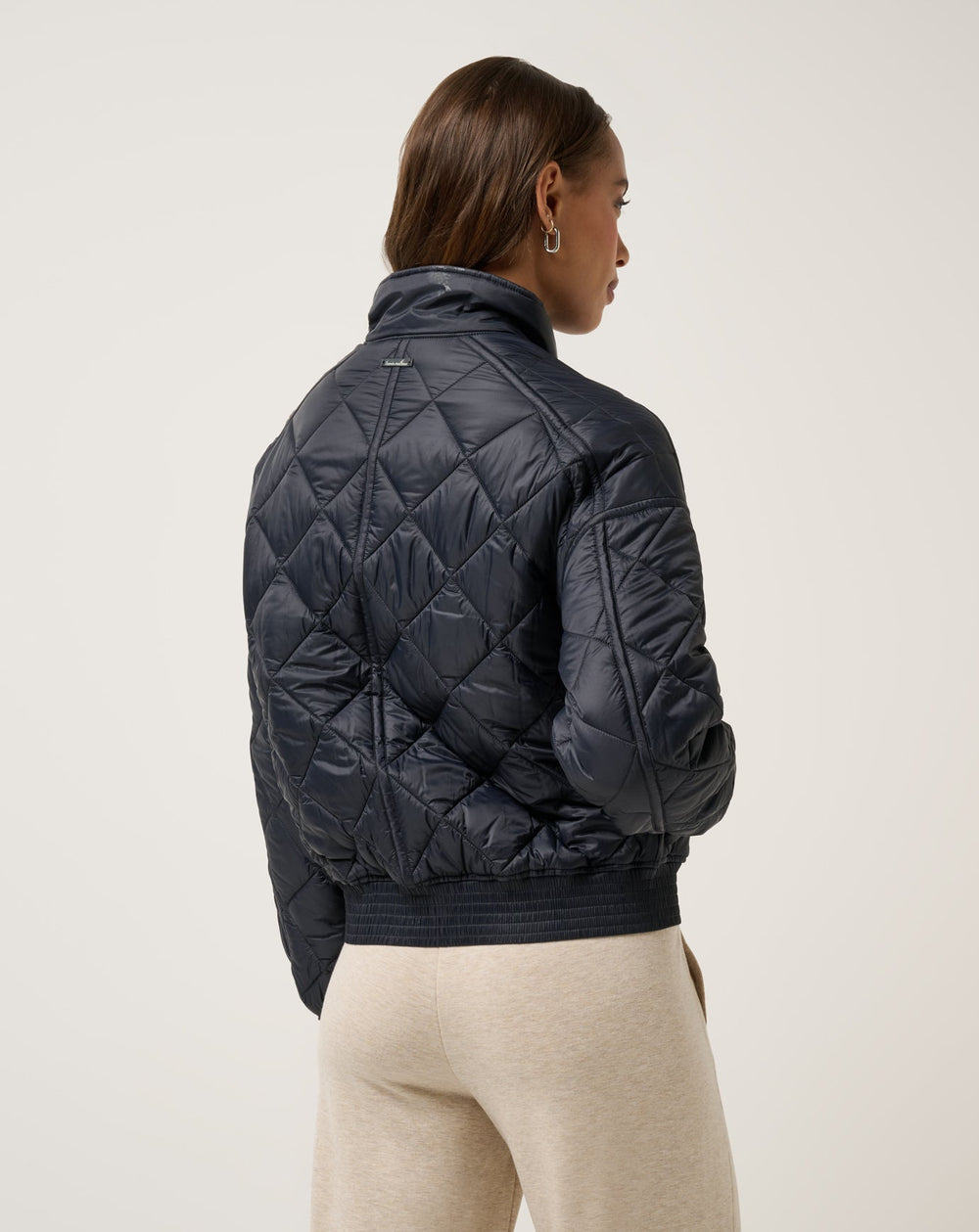 Lights At Night Quilted Jacket Women/Obsidian