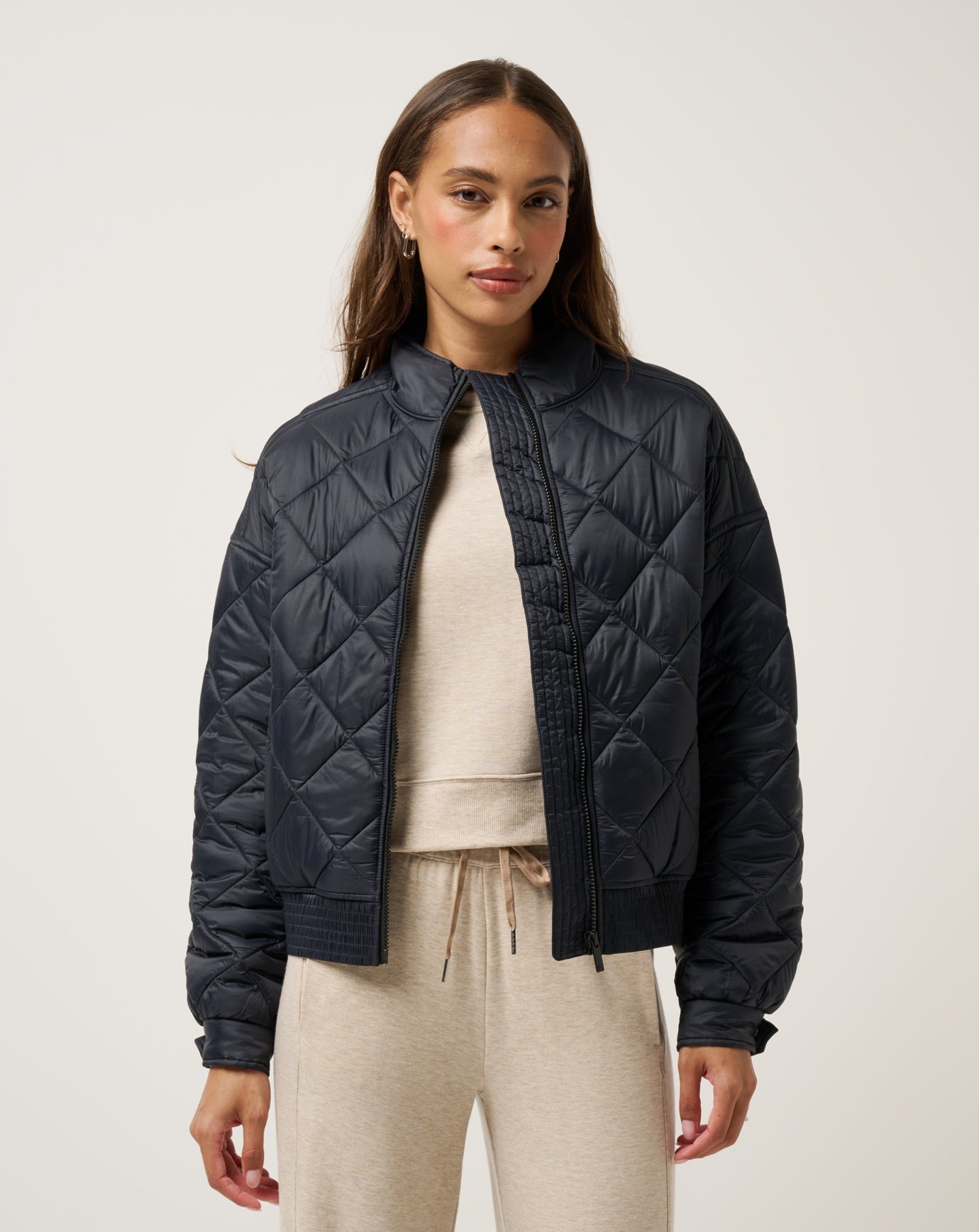 Lights At Night Quilted Jacket Women/Obsidian