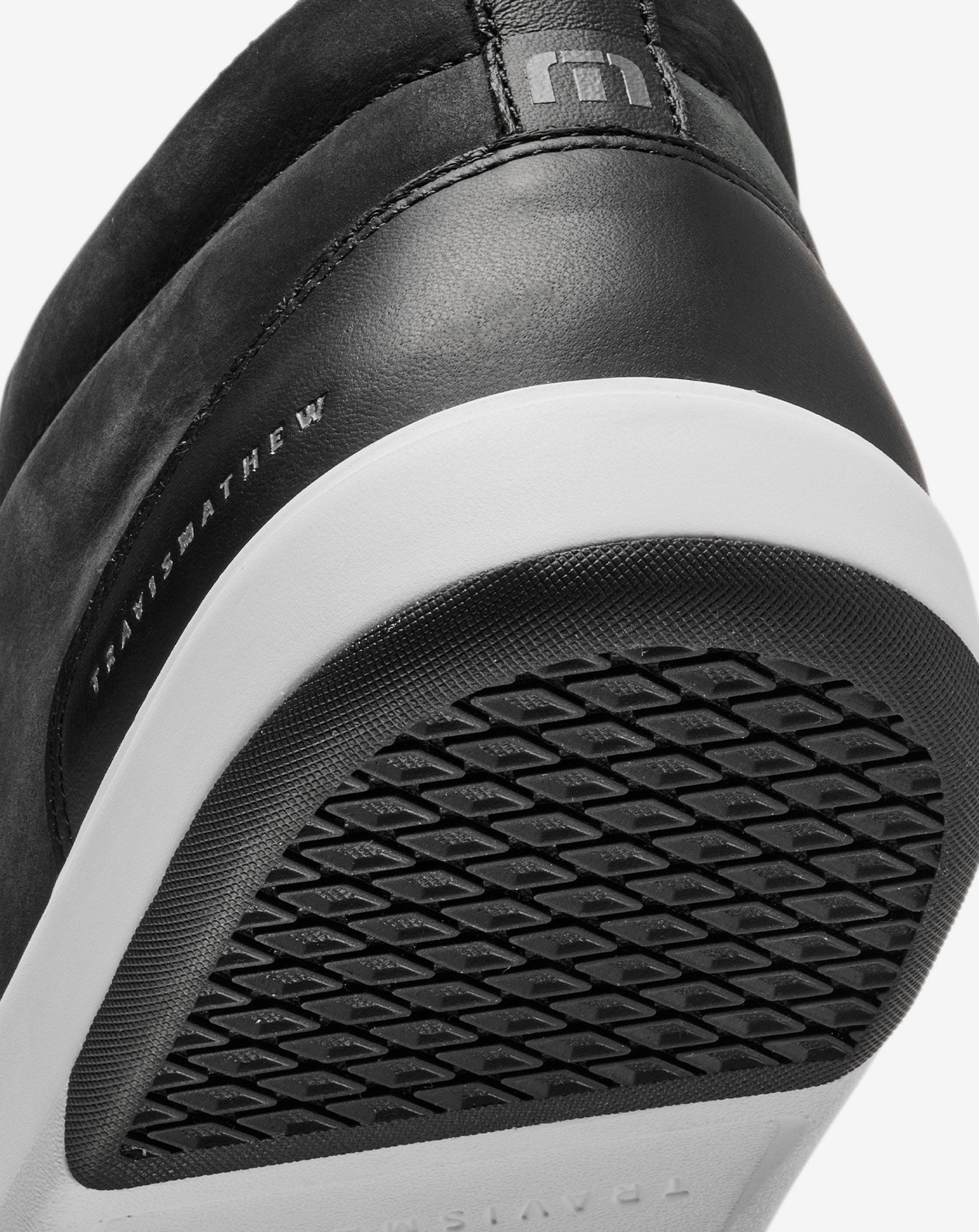 The Modern Chukka Shoes/Black
