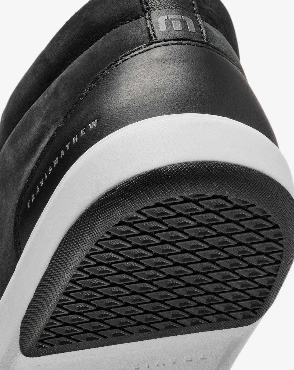 The Modern Chukka Shoes/Black